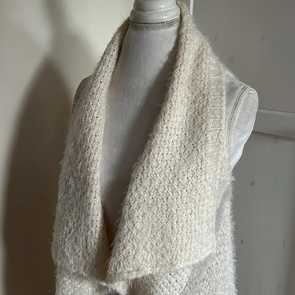 Soft Surroundings Sweater Vest - Picture 2 of 10